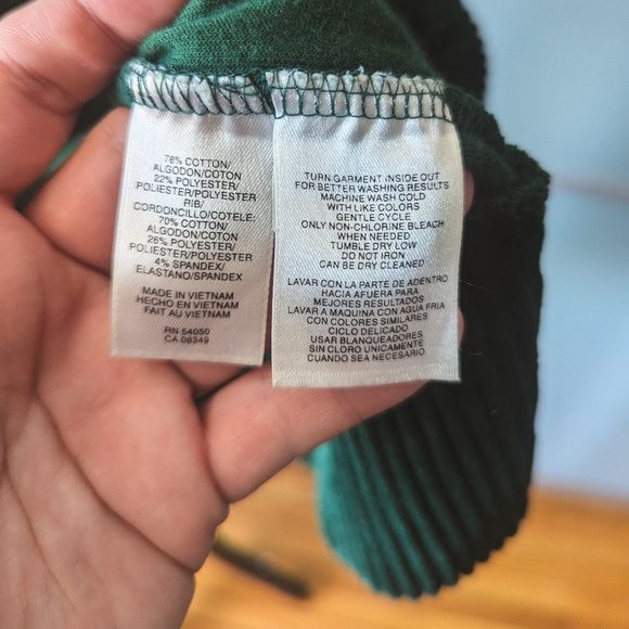 Beautiful Emerald Green Velour Cardigan by Jones New York - size Small - Picture 7 of 9